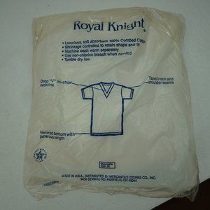 Royal knights mens white v neck t shirt L 42-44